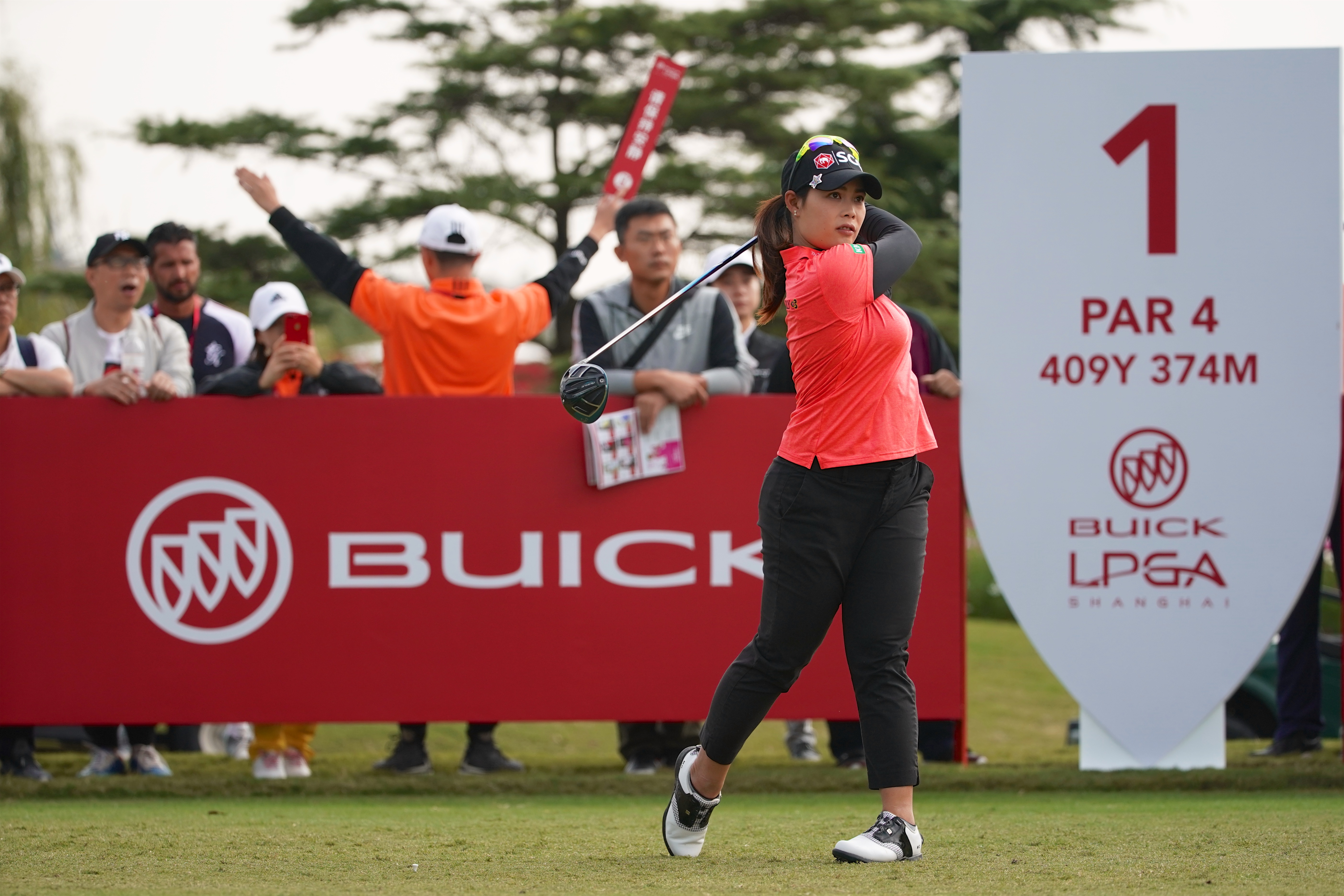 上海久事训练开放日，赛后更衣室发声引欢呼，全明星赛在即，数据趋势出现新变化的简单介绍