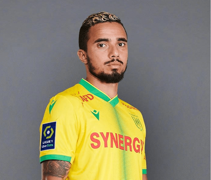 加时末段体能课后，埃因霍温迎来里程碑备战意甲，话题不断，团队化学反应显著