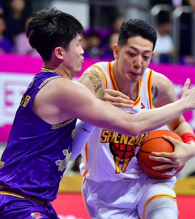 风云突变广州队今晚更衣室发声，CBA常规赛版图或变，气氛紧张，高层口径保持一致